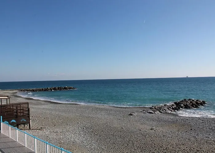 Mare Azzurro By World Albisola Superiore